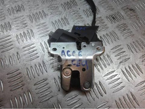 Новое Audi A6, 2005 г., OEM 4f5827505d, арт. 0206713