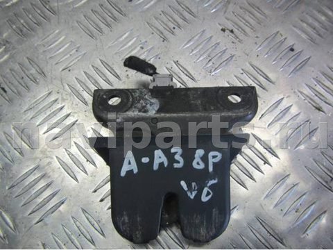 Замок багажника Audi A3, 1998 г., OEM 8l0827505m, арт. 0208386