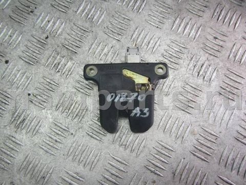 Замок багажника Audi A3, 1997 г., OEM 8l0827505, арт. 0209752