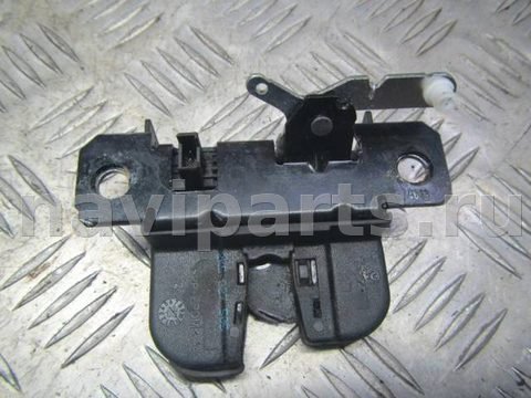 Замок багажника Volkswagen Caddy, 2006 г., OEM 2k5827505, арт. 0212005, фото 4
