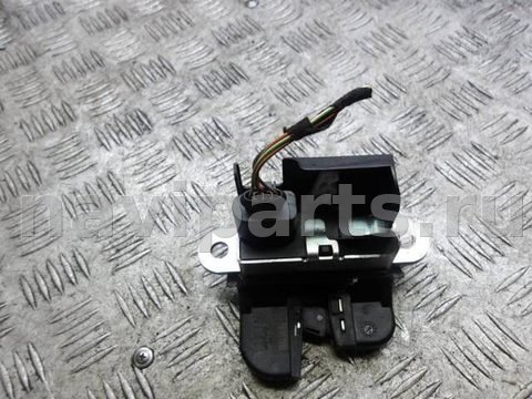Замок багажника Volkswagen Golf, 2008 г., OEM 5M0827505H, арт. 0220786, фото 3