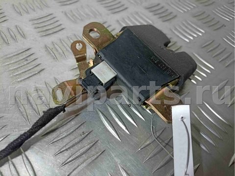 Замок багажника Volkswagen Passat, 2002 г., OEM 1j5827505, арт. 022529, фото 4