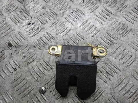 Замок багажника Volkswagen Passat, 2004 г., OEM 3b5827505j, арт. 0225782