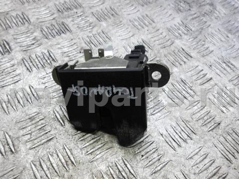 Замок багажника Volkswagen Touran, 2005 г., OEM 1t0827505c, арт. 0230026