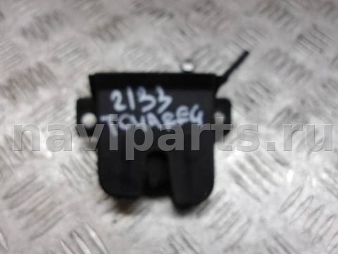 Замок багажника Volkswagen Touareg, 2005 г., OEM 7l6827505, арт. 0251342