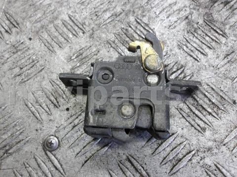 Замок багажника Audi A6, 1997 г., OEM 4a9827505c, арт. 0260047