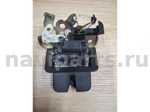 Замок багажника Audi Q3, 2016 г., OEM 8R0827505A, арт. 10129