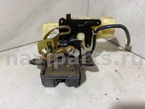 Новое Mazda MPV, 2003 г., арт. 102205386, фото 4