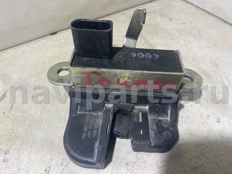 Новое Volkswagen Touran, 2005 г., арт. 107690342