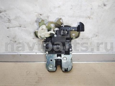 Замок багажника Audi A8, 2011 г., OEM 4H0827505, арт. 12614.H1778, фото 2