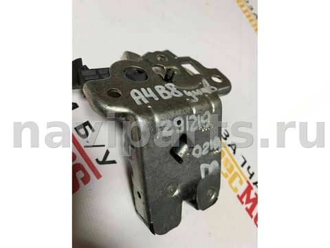 Новое Audi A4 B8, 2010 г., OEM 8k9827505A, арт. 1470, фото 3
