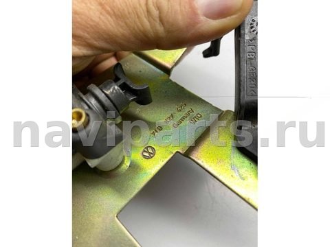 Новое Volkswagen Touareg, 2006 г., OEM 7L6827425, арт. 16993, фото 3
