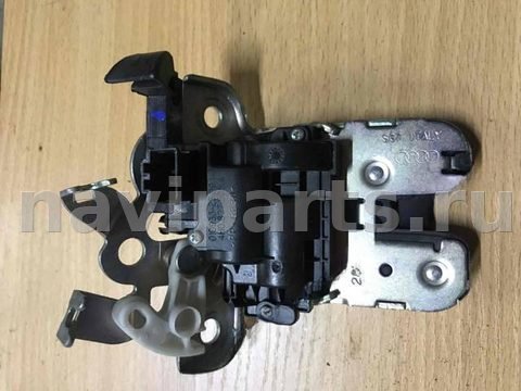 Новое Audi S8 D4, 2015 г., OEM 4H0827505A, арт. 2588