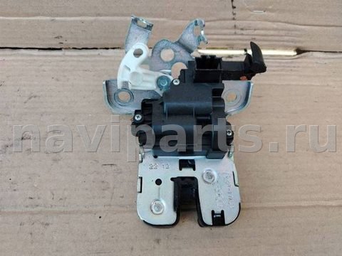 Замок багажника Audi Q5 8R, 2013 г., OEM 8R0827505, арт. 40.H1303