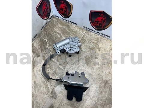 Новое Audi RS Q8 4M, 2022 г., OEM 4M0827506D, арт. 42714, фото 2