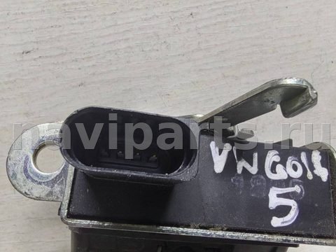 Замок багажника Volkswagen Golf, 2006 г., арт. 87430728