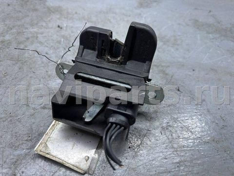 Новое Volkswagen Passat B6, 2007 г., OEM 3C9827645A, арт. B112146435
