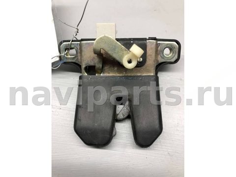 Замок багажника Audi A4 B5, 1997 г., OEM 8D5827505, арт. B46684907