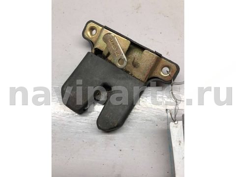 Новое Audi A4 B5, 1997 г., OEM 8D5827505, арт. B62588706