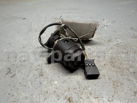 Новое Audi 80 B4, 1994 г., OEM 8A9862055A, арт. B73290339_2, фото 2