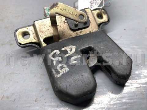 Новое Audi A4 B5, 1997 г., OEM 8D5827505, арт. B75359836