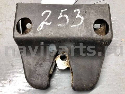 Новое Audi 80 B3, 1989 г., OEM 893827505A, арт. B81184280