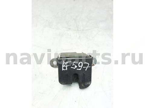 Новое Volkswagen Touran, 2010 г., OEM 1T0827566, арт. BF597-7, фото 2