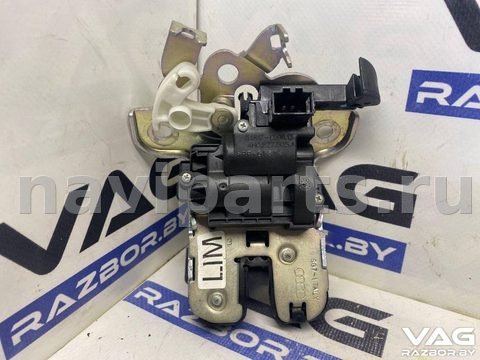 Новое Audi A8 D4, 2013 г., OEM 4H0827505A, арт. BVR159-303