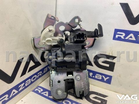 Новое Audi A8 D4 (S8), 2013 г., OEM 4H0827505A, арт. BVR161-334