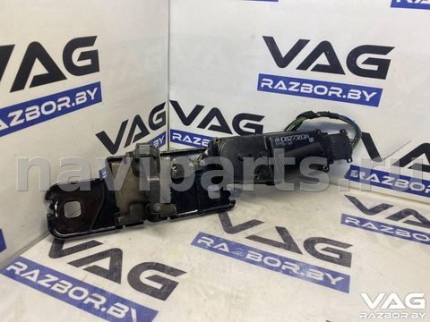 Новое Audi A8 D4, 2013 г., OEM 4H0827383A, арт. BVR161-673