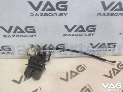Новое Audi A8 D4, 2012 г., OEM 4H0827505, арт. BVR18-428