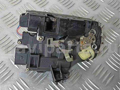 Замок двери передней левой Audi A6, 2002 г., OEM 4b1837015g, арт. 011780
