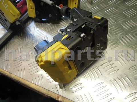 Замок двери передней левой Volvo XC90, 2006 г., арт. 26032