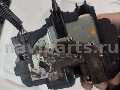 Замок двери передней правой Nissan Navara D22, 2007 г., арт. 003724, фото 2