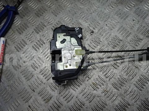 Замок двери передней правой Hyundai i20, 2010 г., OEM 813201J030, арт. 0150953