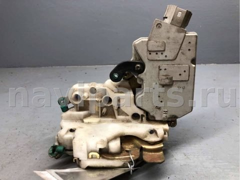 Замок двери задней правой Nissan Primera, 1998 г., OEM 825029F511, арт. B75361159