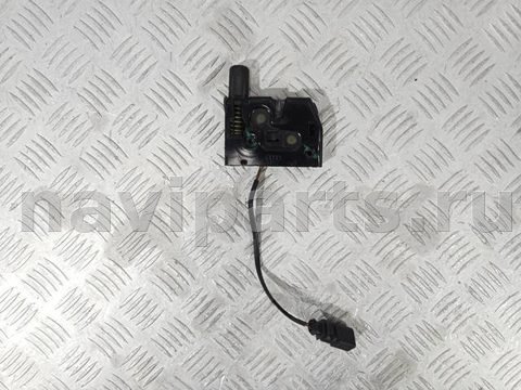 Замок капота Audi A6 C7, 2010 г., OEM 4G0823509C, арт. 33496