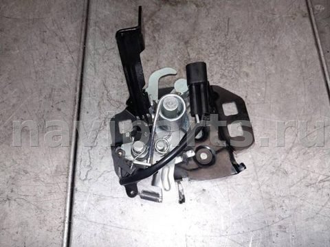 Замок капота Ford Mustang, 2025 г., OEM KR3Z16700C, арт. Zakap44g0