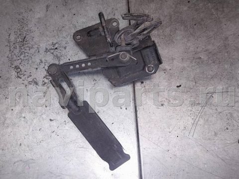 Замок капота Audi A6, 2002 г., OEM 4B0823480C, арт. Zakap70g0, фото 3