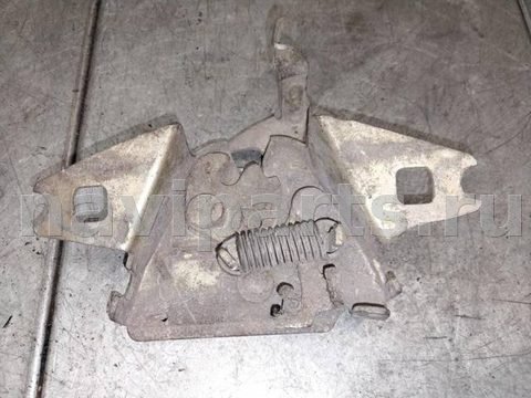 Замок капота Volkswagen Passat B3, 1993 г., OEM 357823509, арт. Zakap89g0
