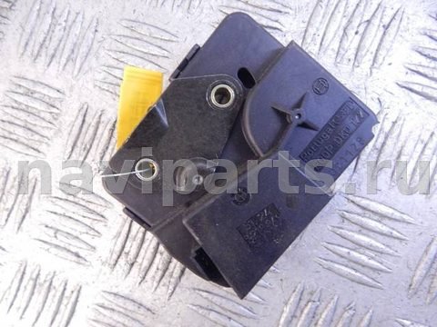 Новое BMW 3 E46, 2001 г., OEM 51248218849, арт. 13135684