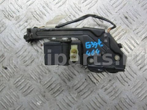 Новое BMW 5 E39, 2001 г., OEM 8238469, арт. 54157306