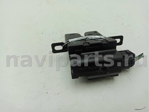 Замок стекла двери багажника Renault Scenic, 1996 г., OEM 8200000894, арт. 54771850
