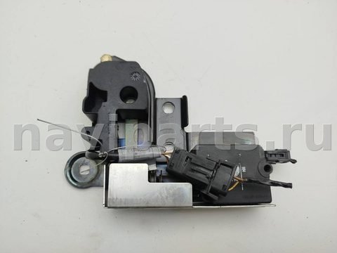 Замок стекла двери багажника BMW 5 E39, 1995 г., OEM 8120419, арт. 55257739