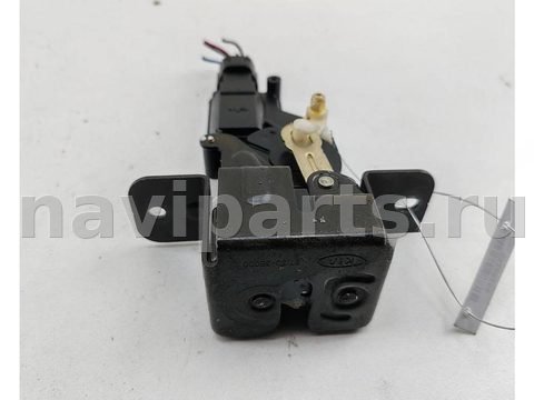 Новое Kia Sorento, 2002 г., OEM 871303E000, арт. 55259109