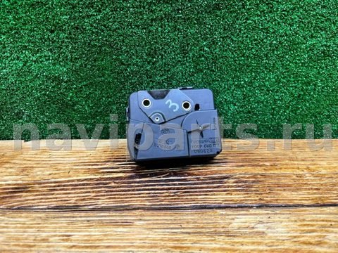 Новое BMW 3 E90/E91/E92/E93, 2005 г., OEM 51248218849, арт. 90284635