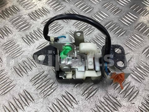 Замок стекла двери багажника Honda CR-V, 2004 г., OEM 74805S9A003, арт. A833588, фото 2
