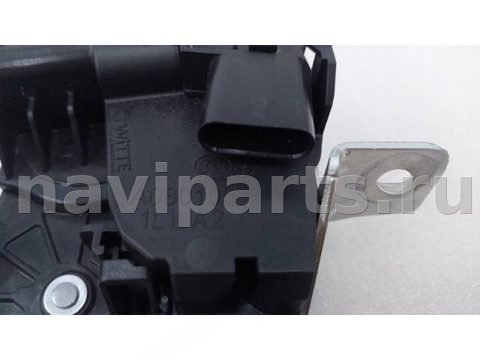 Замок стекла двери багажника Mercedes A, 2017 г., OEM A0997400500, арт. Star_66241, фото 11