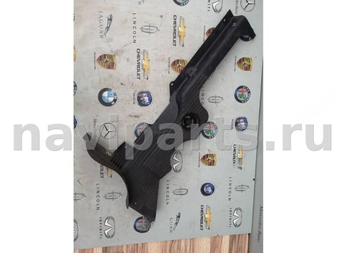 Новое Porsche Macan, 2017 г., OEM 95B825282B, арт. P8-606-4