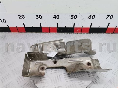 Защита (экран) выпускного коллектора Peugeot 607, 2006 г., OEM 1723Y2, арт. 1553009